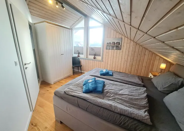 Vakantiehuis Friese, Direkt Am See, Mit Hauseigenem Tretboot, Hauseigener Sauna Sowie Whirlpool, Kamin, Eingezaeuntes Grundstueck, Direkter Naehe Kinderspieleparadies Sowie Reit- Und Ponyhof Twist