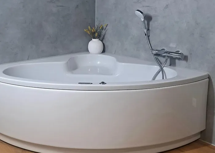 Friese, Direkt Am See, Mit Hauseigenem Tretboot, Hauseigener Sauna Sowie Whirlpool, Kamin, Eingezaeuntes Grundstueck, Direkter Naehe Kinderspieleparadies Sowie Reit- Und Ponyhof Vakantiehuis Twist